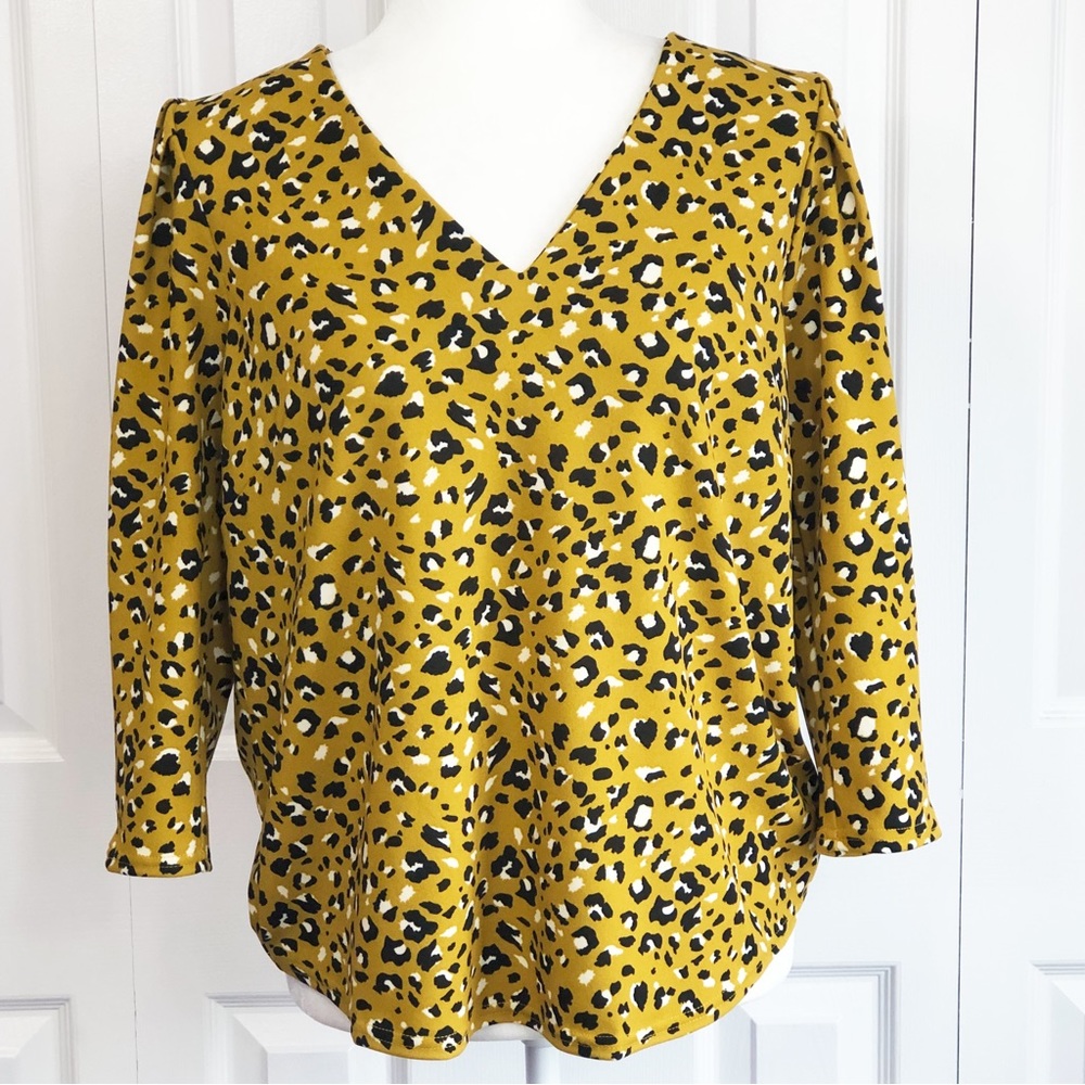 Melloday Mustard Yellow Leopard Print V-Neck 3/4 Sleeve Top Medium
